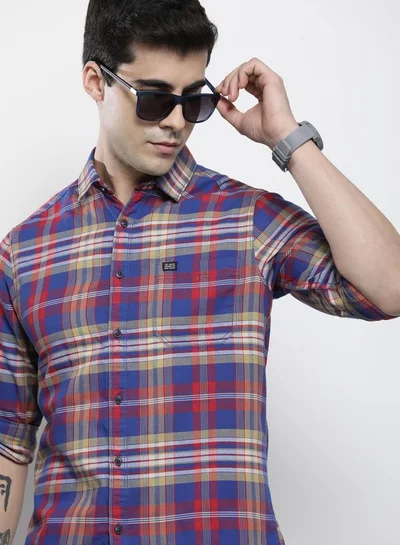 The Indian Garage Co Men Slim Fit Checkered Full Sleeves Spread Collar Casual Shirt