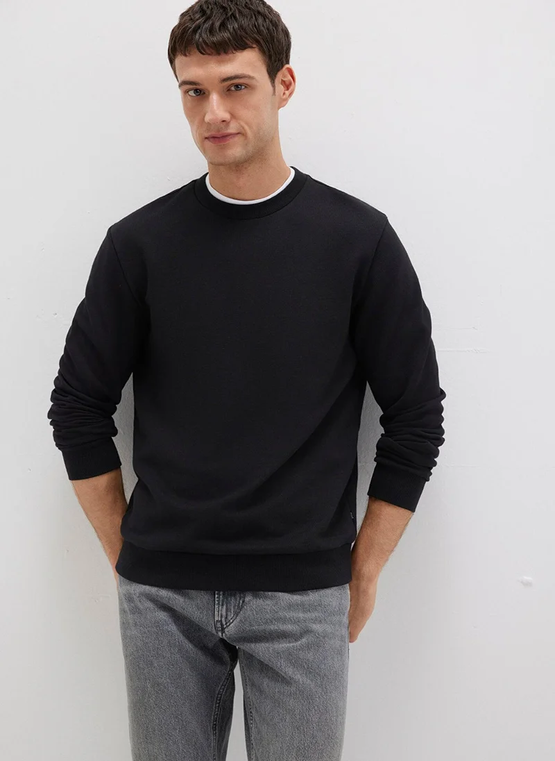 مافي Crew Neck Black Sweatshirt