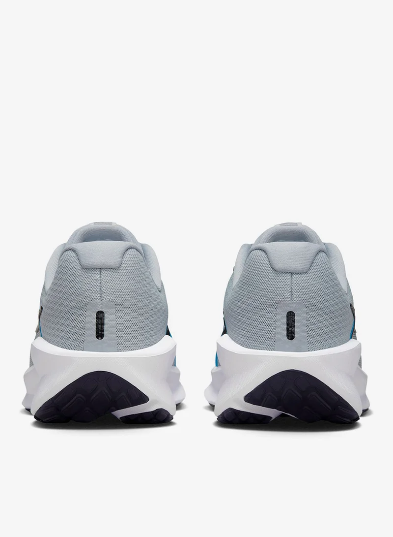 نايكي داون شيفت