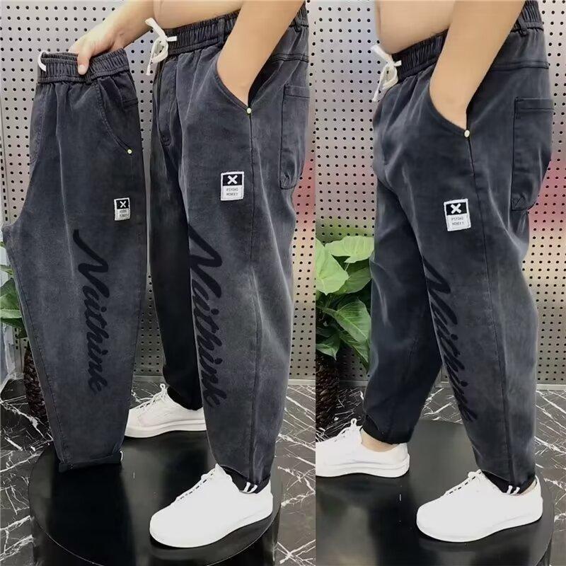 Unisex Classic Denim Jeans Loose Fit Daily Outdoor Wear - Image 4