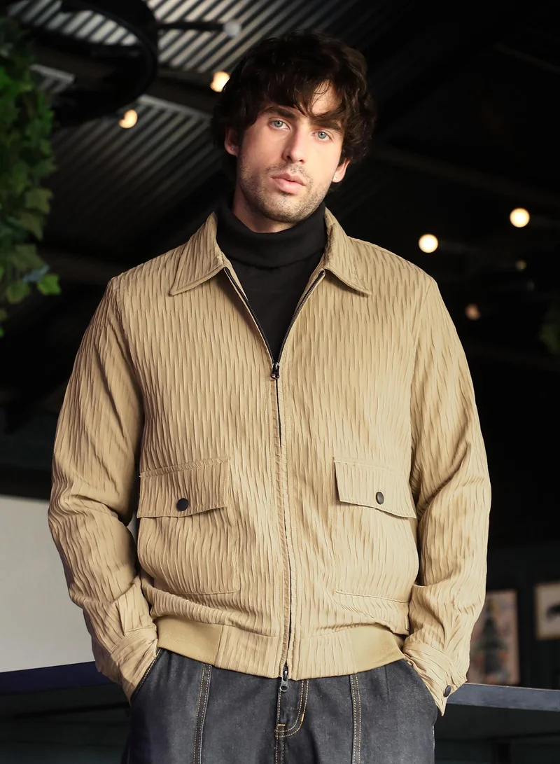 كامبوس سوترا جاكيت رجالي بسحاب وياقة مدببة وأكمام بأزرار وحافة مستقيمة مضلعة بنسيج منسوج بلون بني موسى للاستخدام اليومي والكاجوال