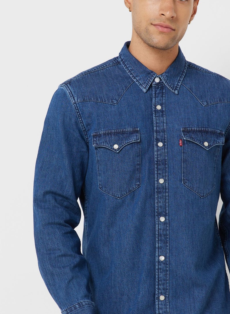 ليفايز قميص بقصة عادية و جيوب - Image 3