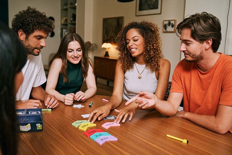 Asmodee Fun Facts Party Game - Learn Surprising Facts About Friends and Family! Engaging Cooperative Game for Kids & Adults, Ages 8+, 4-8 Players, 30 Minute Playtime, Made by Repos Production - Image 4