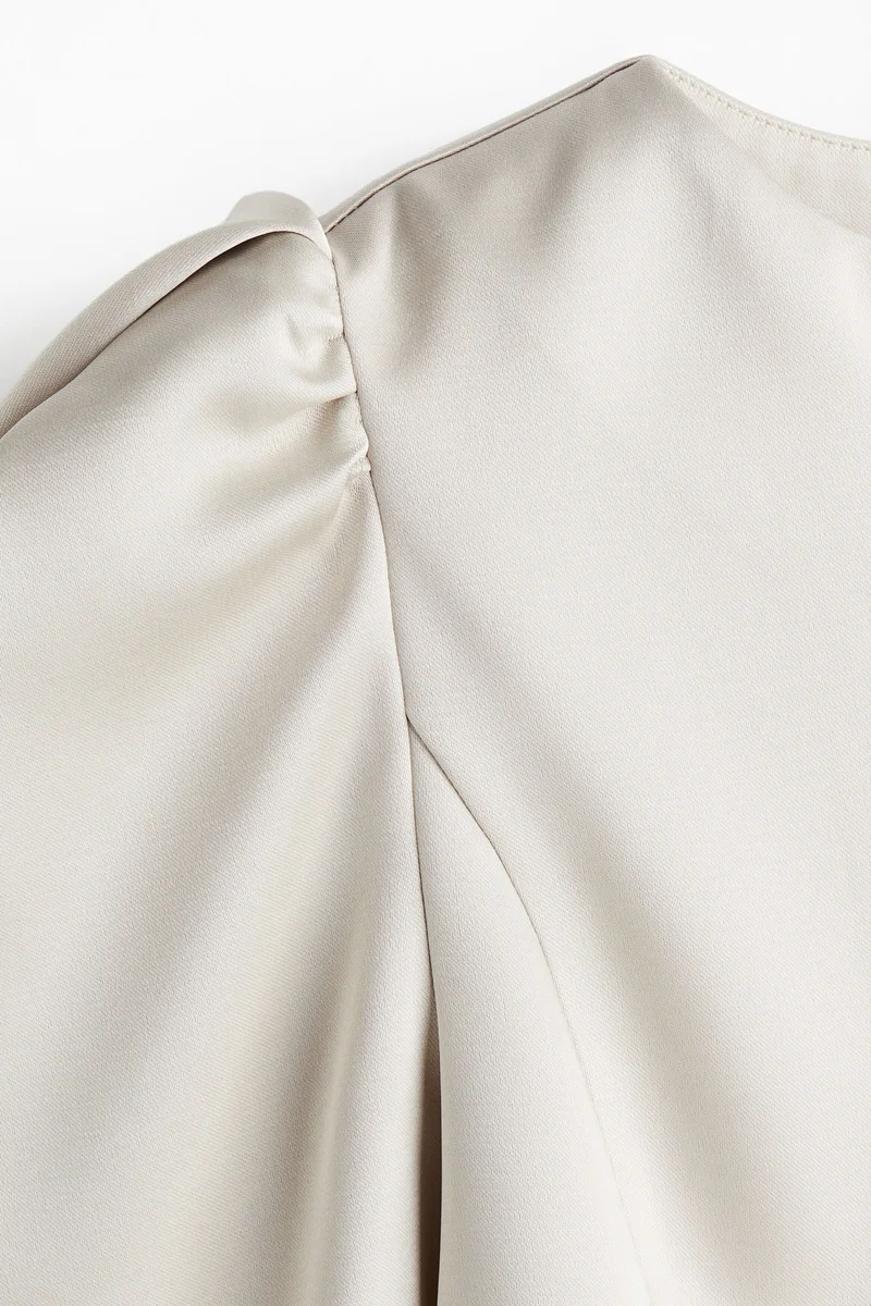 H&M Puff-sleeved blouse