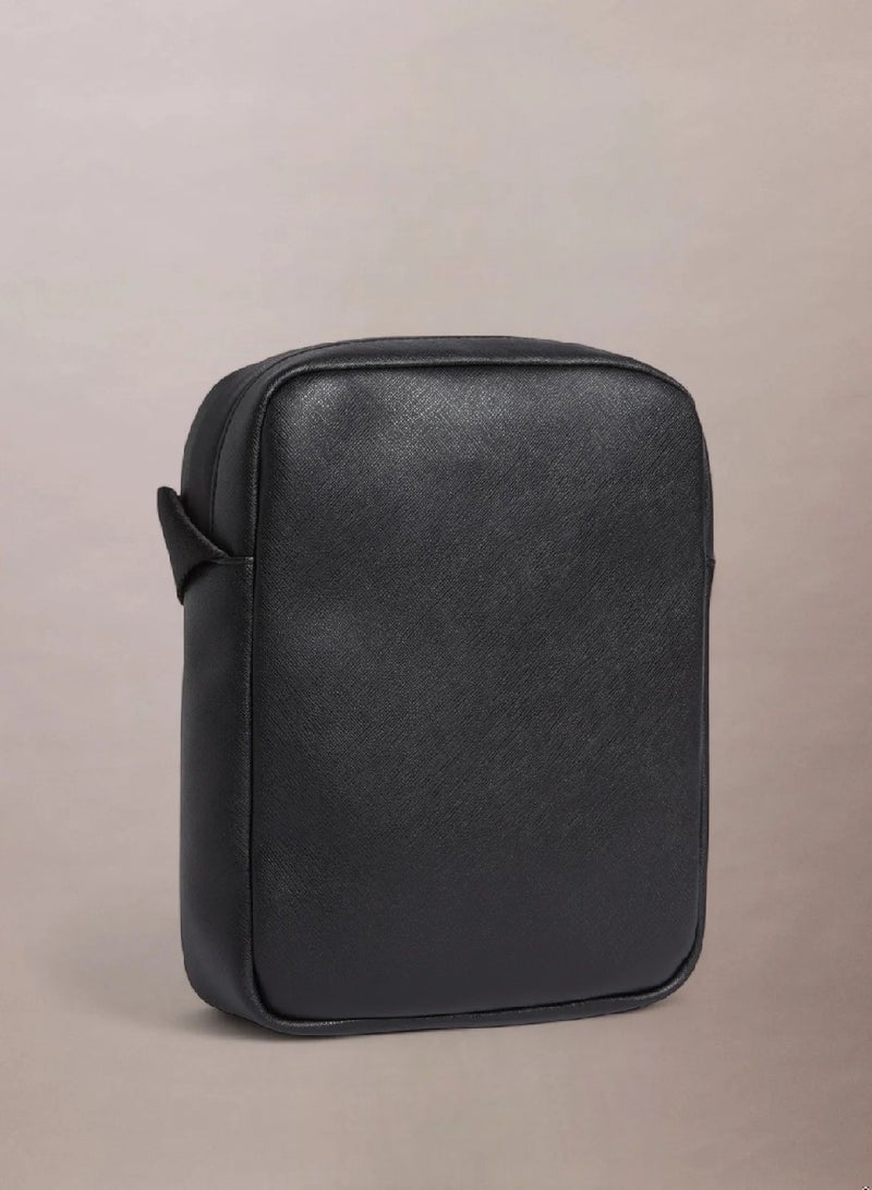 كالفن كلاين شنطة ريبورتر كروس - Image 2