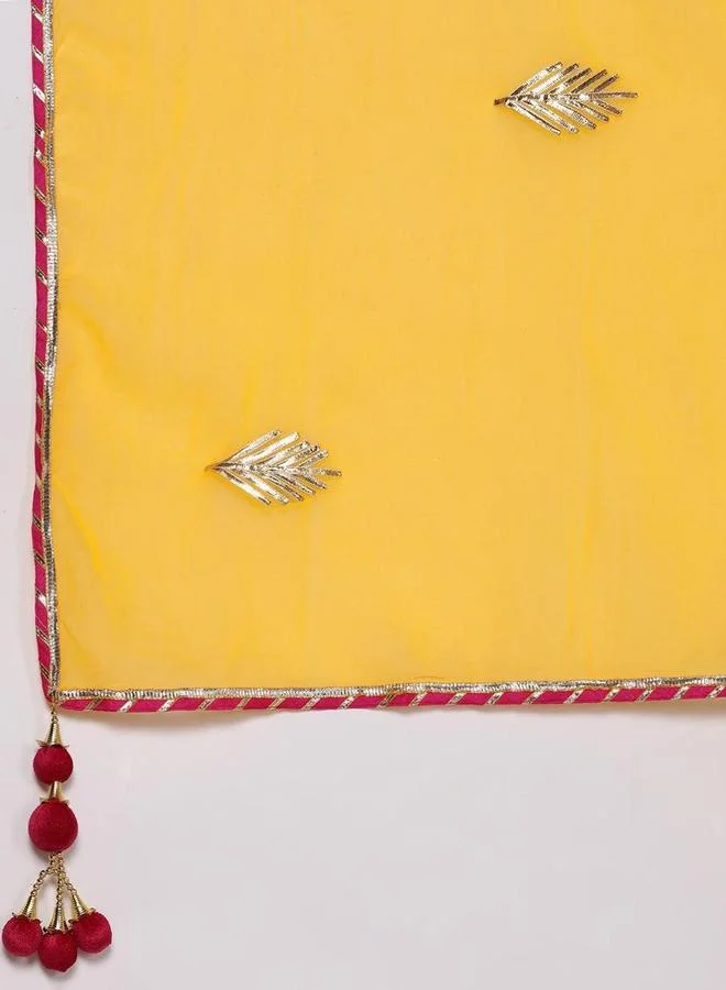 آي شين طقم كورتا وبنطال مع شال بلون أصفر بخامة رايون