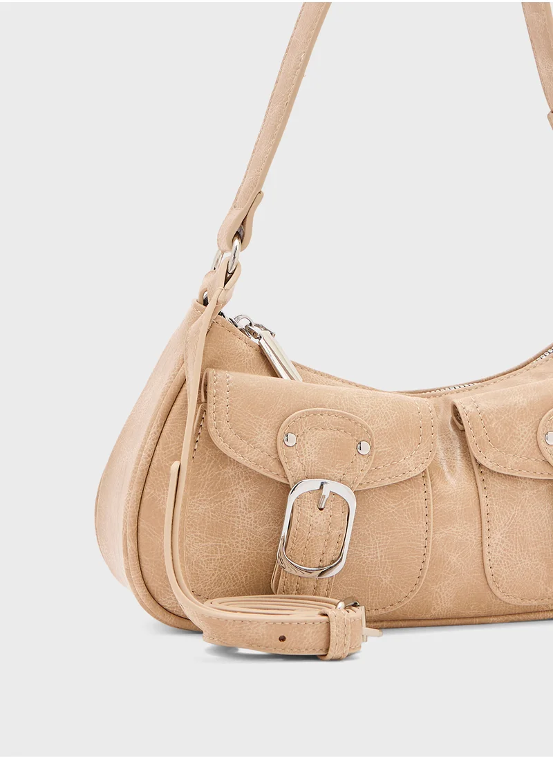 جينجر Multipocket Distressed Textured Shoulder Bag