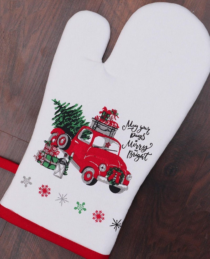 AMOUR INFINI AMOUR INFINI Oven Mitts and Pot Holders with Chef Apron and Kitchen Towel 5 Piece Washable  Reusable Christmas Kitchen Decor Gift Set for Festive Cooking  Decorative Design  Functional - Image 5