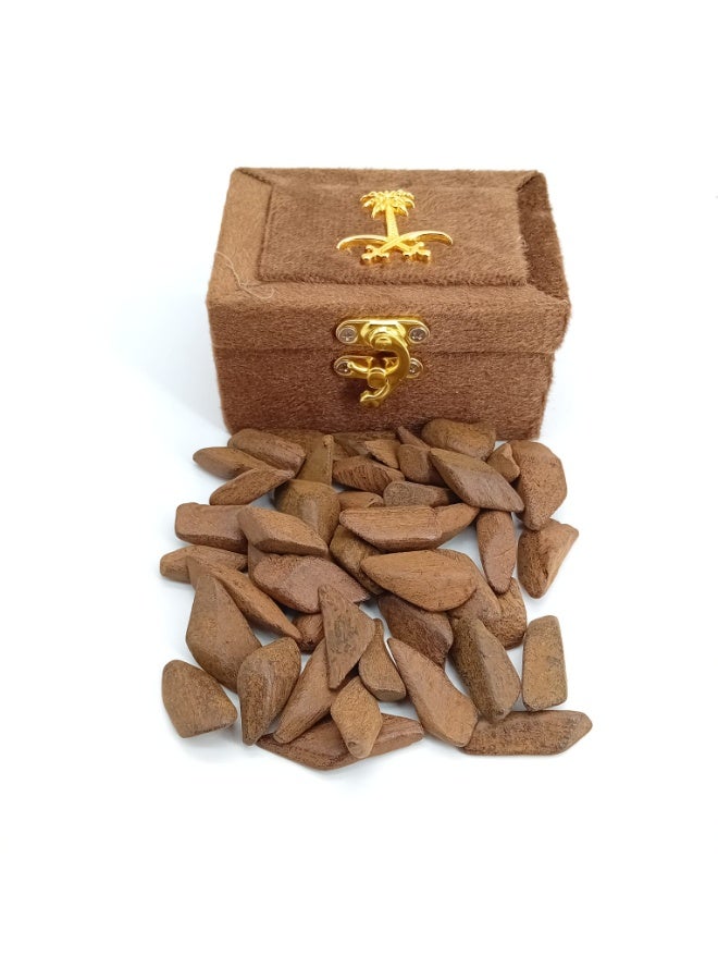Akarm Akarim Maroki Oud Mini-Pieces (Enhanced) - 1 Ounce (28g) with Velvet Box - Image 4
