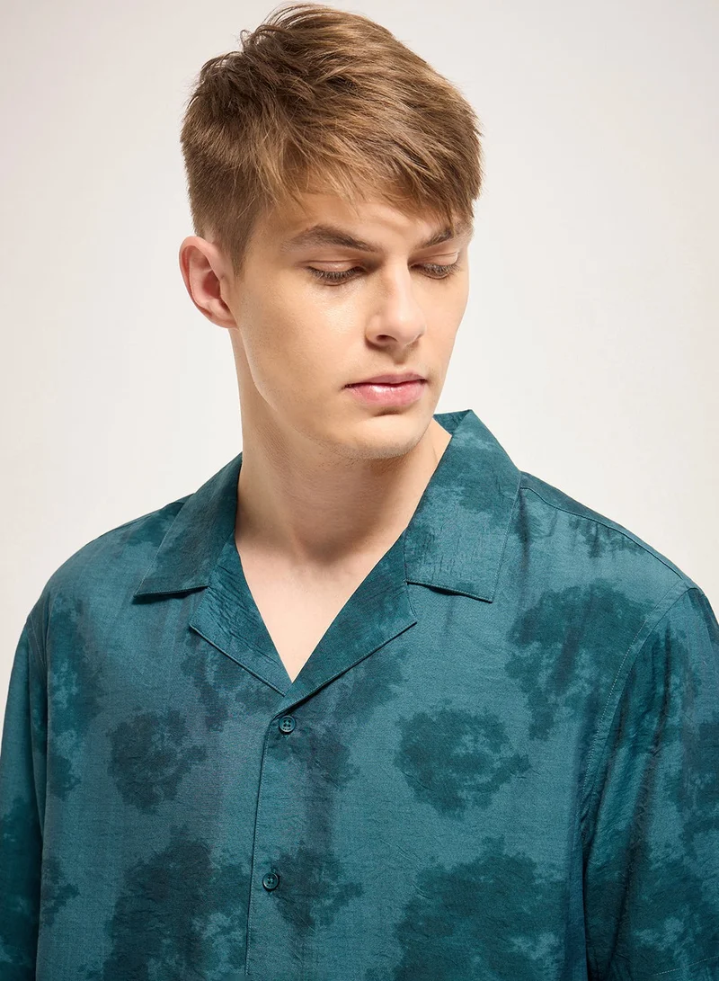 THE BEAR HOUSE Shirt for Men | Slim Fit, Short Sleeve, Casual or Formal Button-Down | Soft, Breathable Fabric for Work, Everyday, & All-Season Wear in Stylish