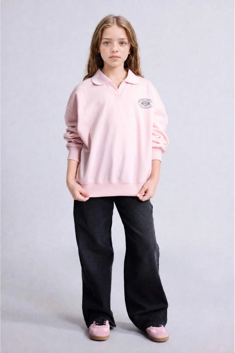 ديفاكتو Relax Fit Slogan Polo Collar Sweatshirt