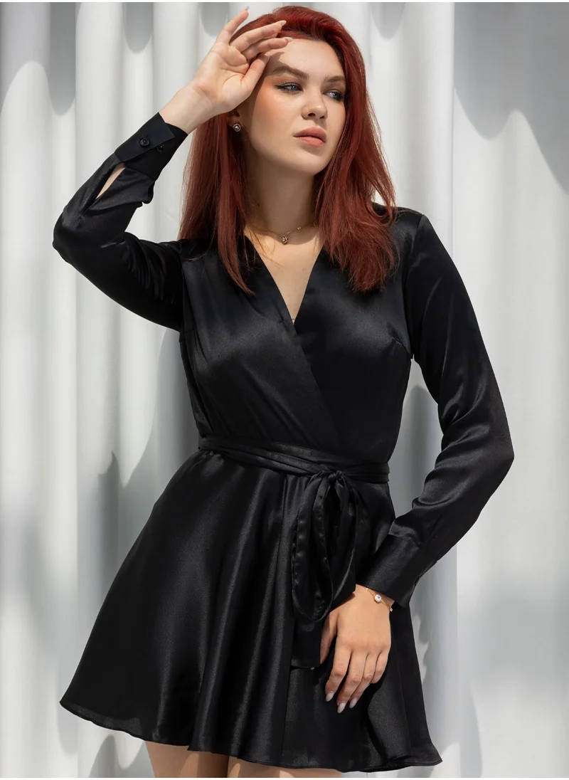 IZEL Black Mini Collared Dress