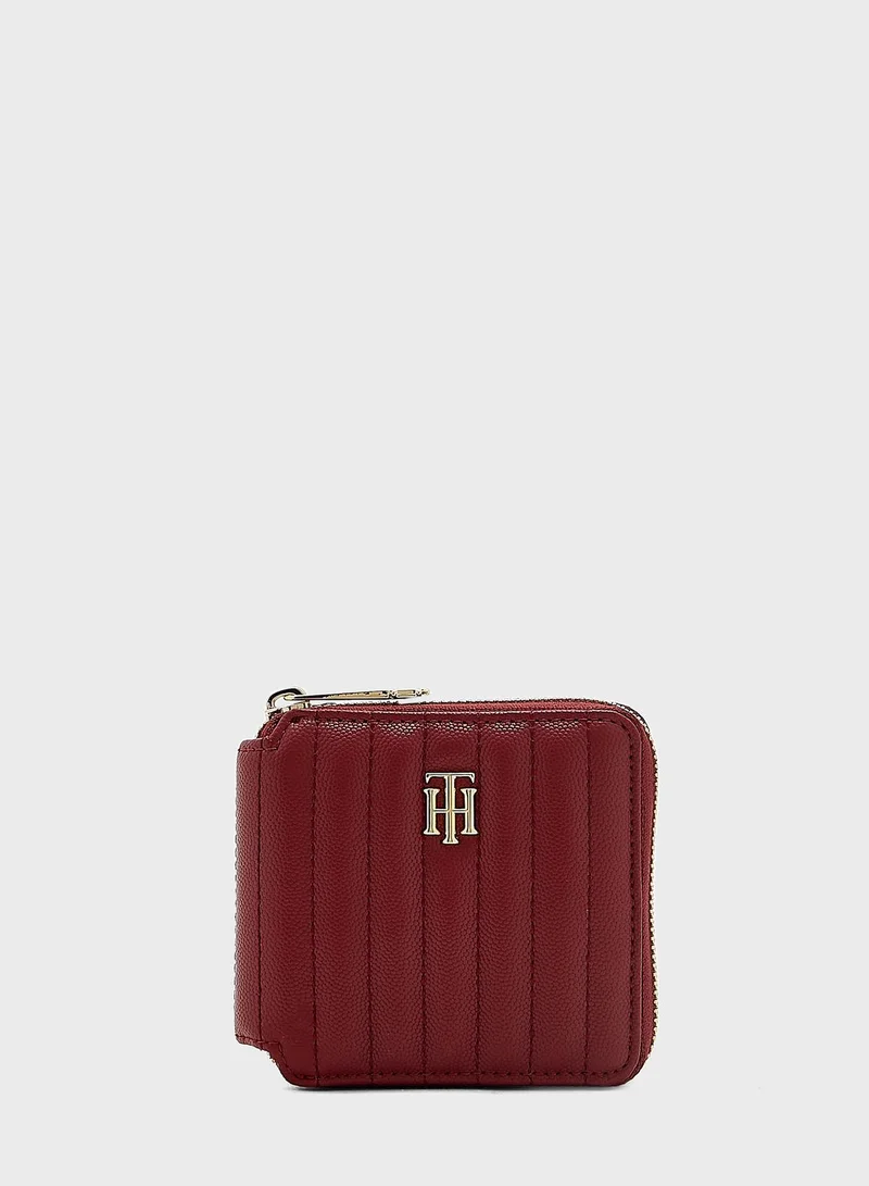 TOMMY HILFIGER Timeless Medium Quilted Wallet
