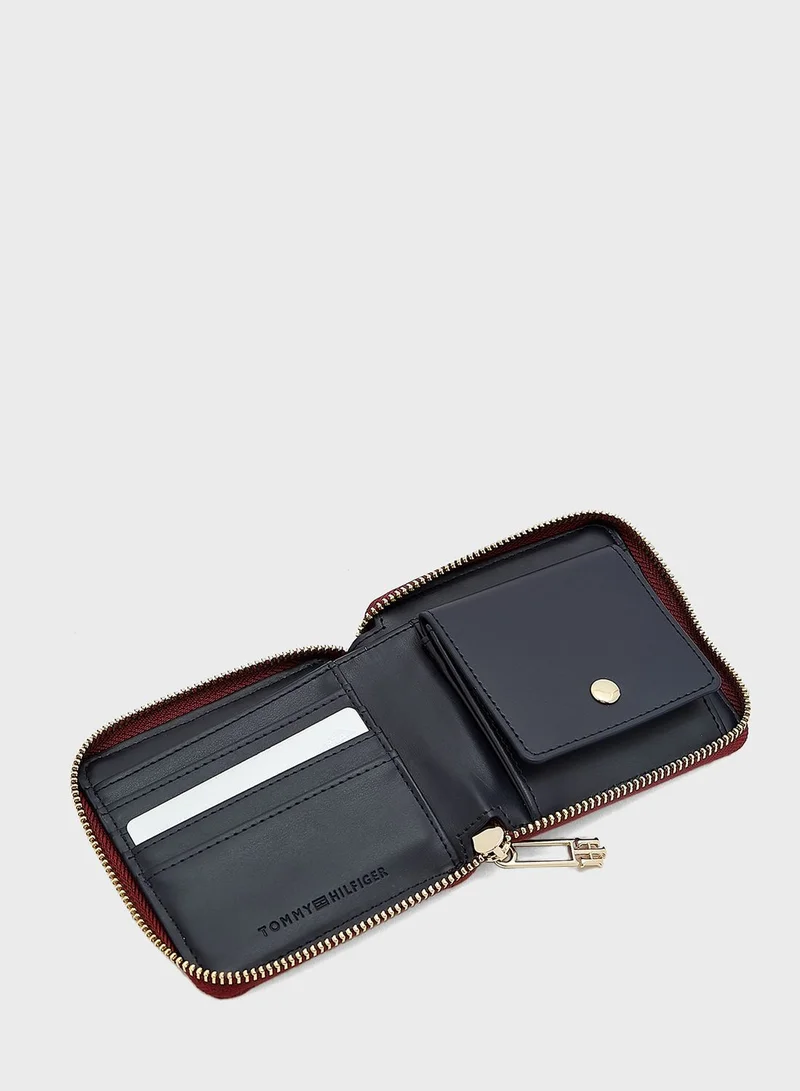TOMMY HILFIGER Timeless Medium Quilted Wallet
