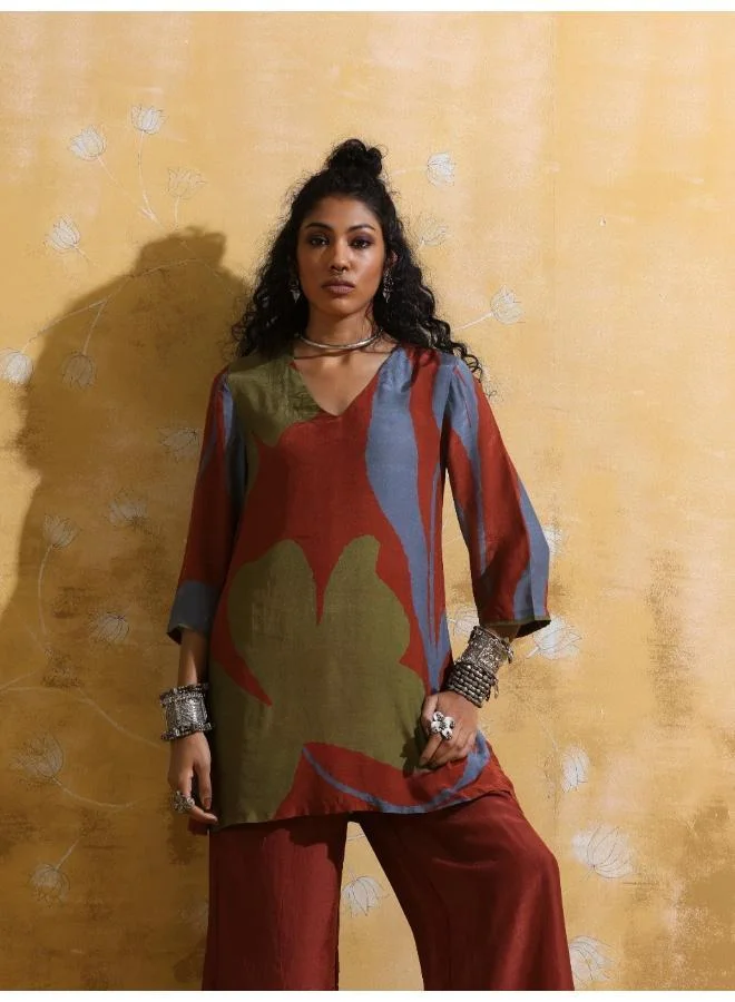 trueBrowns trueBrowns Rust Red Green Floral Print Muslin Silk Co-ord Set with Flared Pants