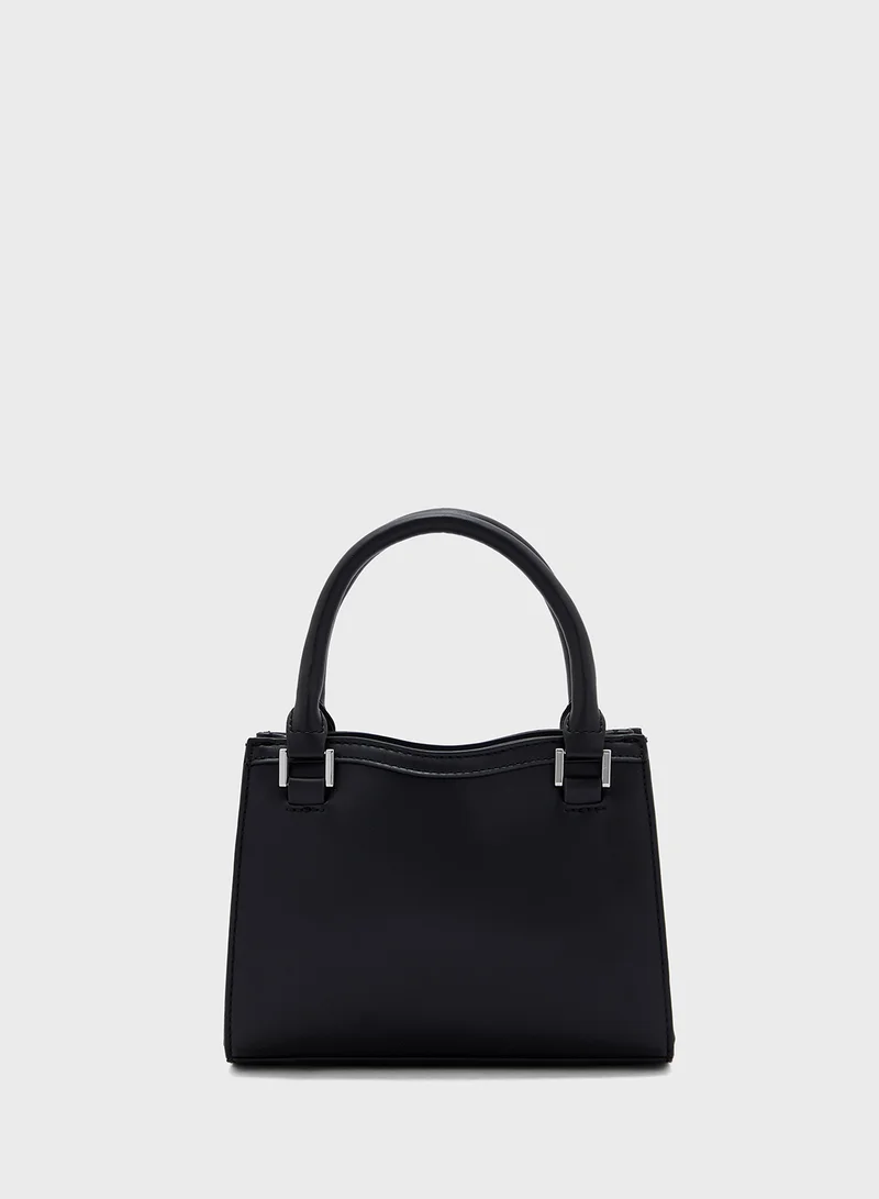 جس Sylvester Small Sacthel