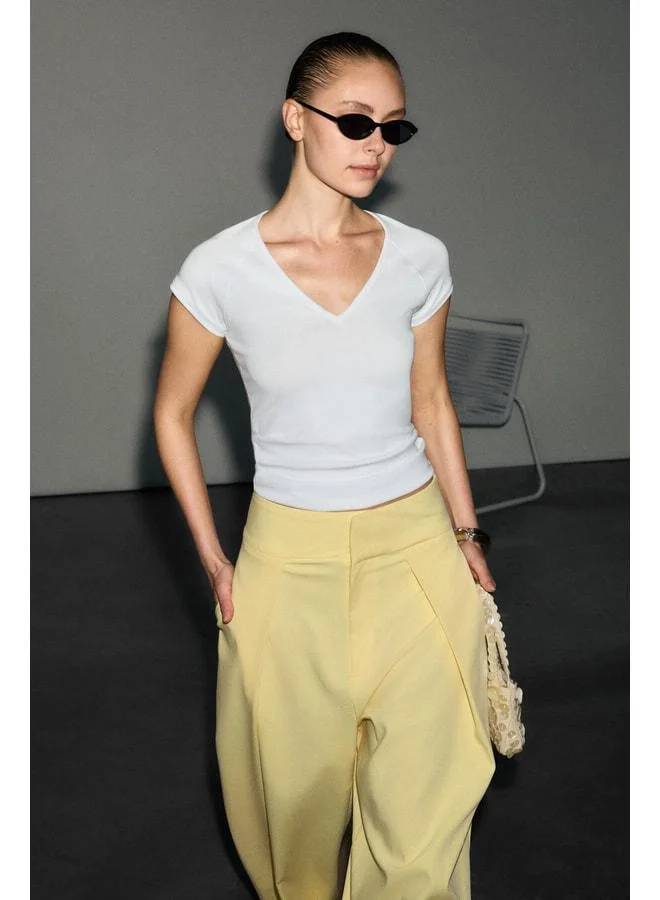 Grimelange PIRME Women's Soft and Stretch Fabric Organic Cotton V-Neck White T-Shirt.