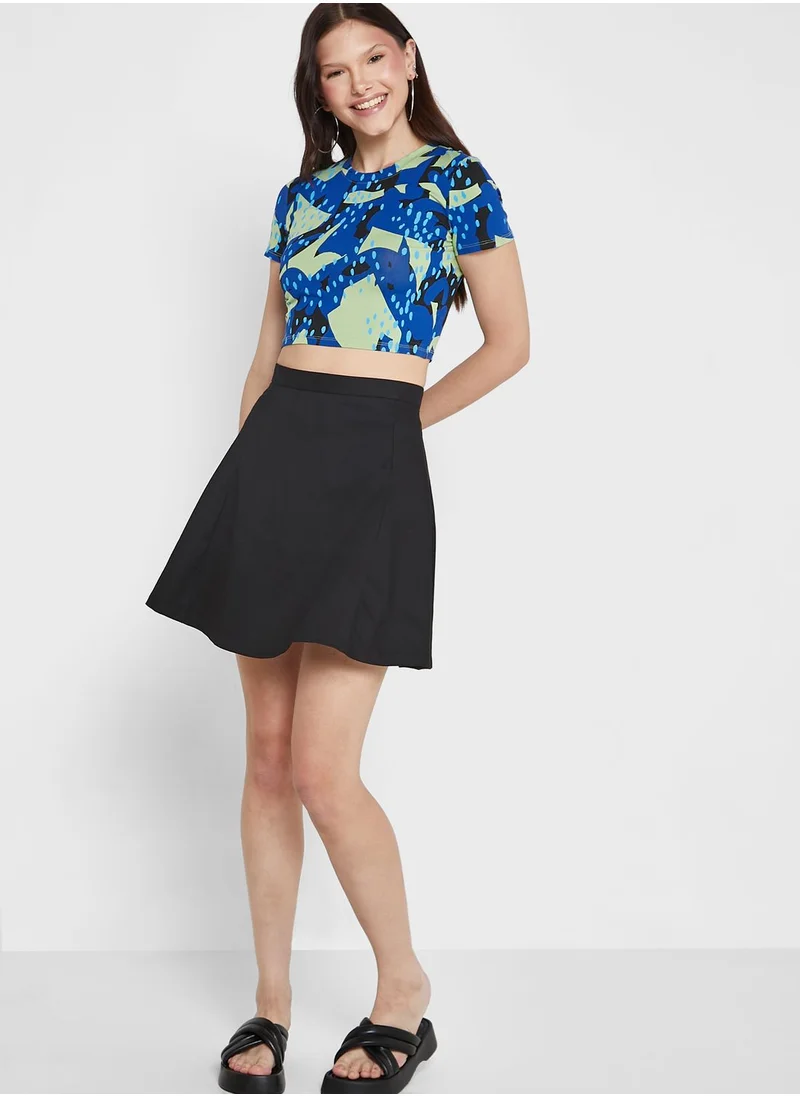 MONKI Crew Neck Crop Top