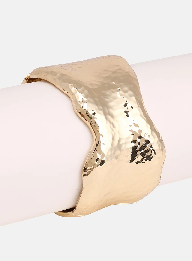 SOHI Dented-Lourde Bangle Artificial Bracelet Jewellery