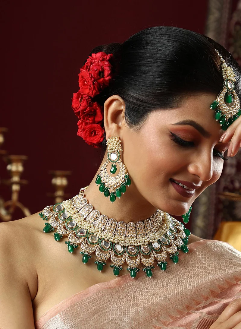 سوهي Stones Studded & Beaded Artificial Jewellery Set