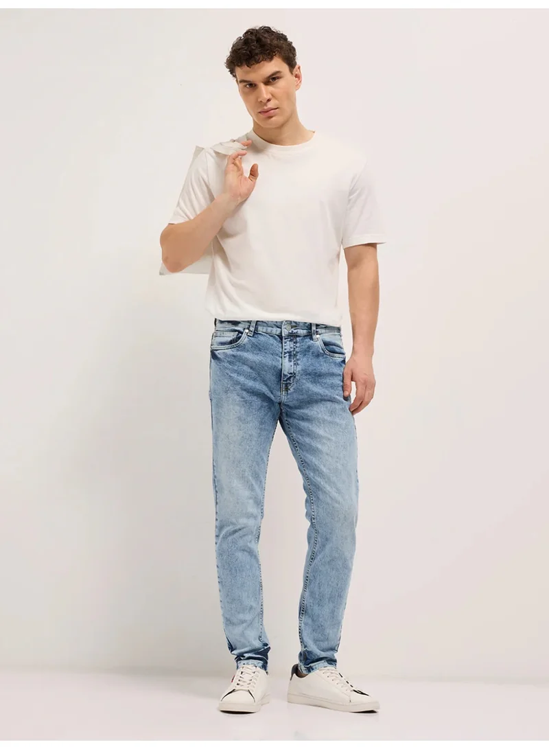 The Bear House  Men’s Jeans Casual Stylish Everyday Denim for Work, Travel, Outings, Versatile Bottom Wear Suitable for All Occasions and Seasons for Men | Best Price UAE