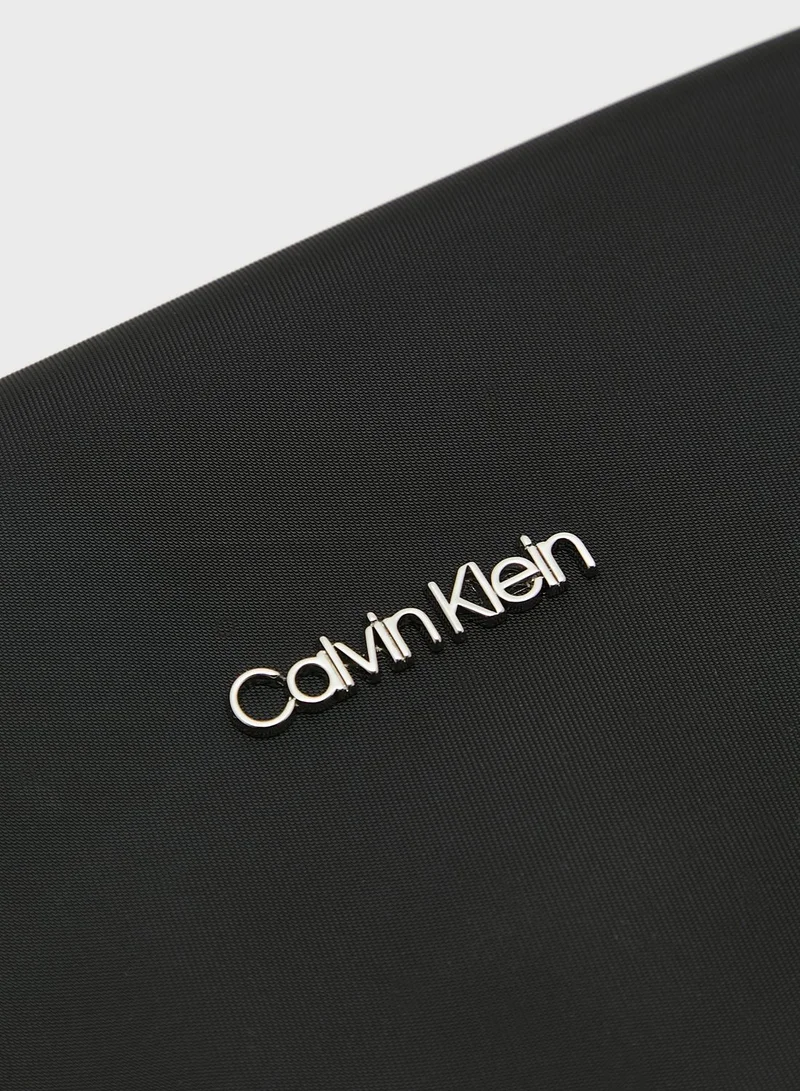 CALVIN KLEIN Utility Toiletry Bag