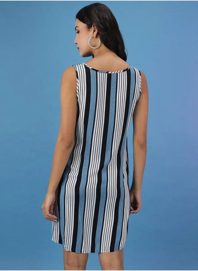 مرفوعة Women Regular Fit Casual Striped Dress