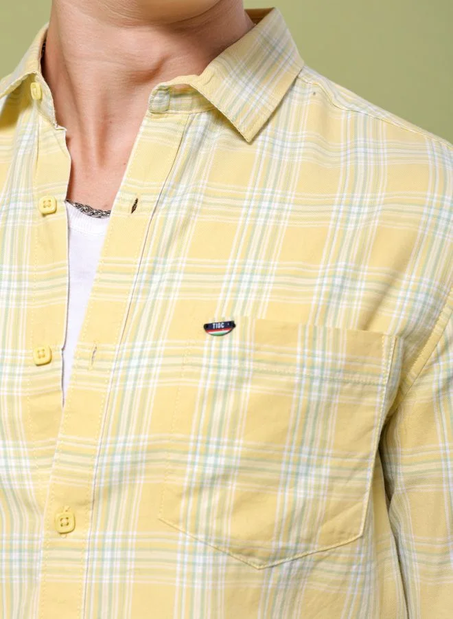 ذا انديان كراج كو Men Slim Fit Checkered Full Sleeves Cutaway Collar Casual Shirt