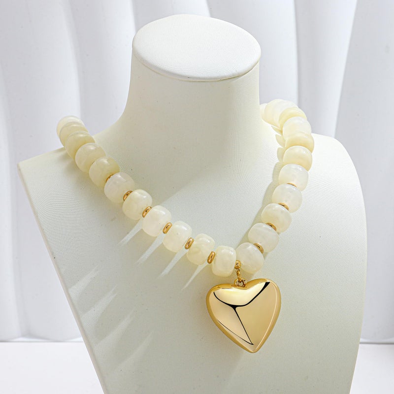 WOWORAMA Heart Chunky Necklace for Women Cream White Resin Beads Necklaces Y2k Puffy Heart Chunky Statement Necklace Boho Acrylic Chokers Jewelry - Image 5