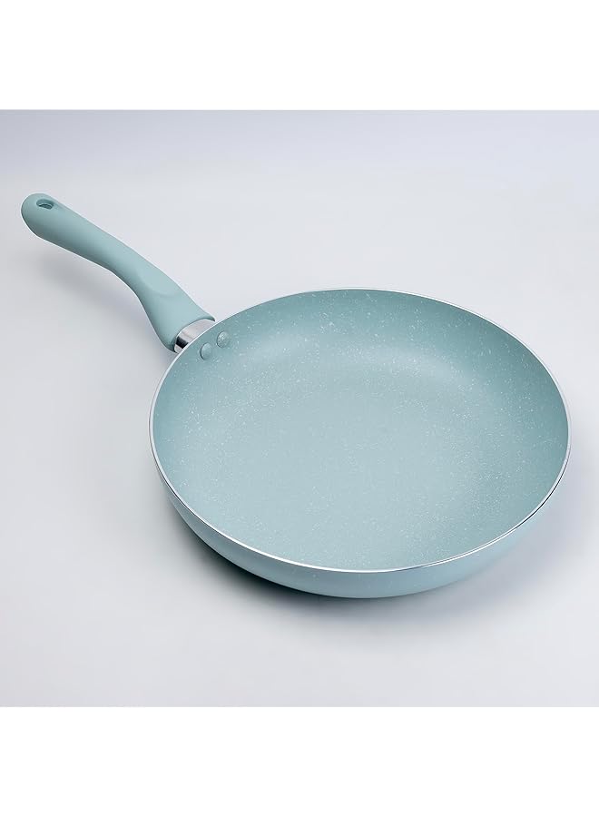 ويلسون مقلاة من خشب البلوط غير لاصقة، قاع مسطح، مقلاة من الألومنيوم المصبوب مع طلاء رخامي ومقبض ناعم الملمس، مناسبة لمواقد الغاز والكهرباء والحث والسيراميك، قطر 26 سم، أزرق - Image 2