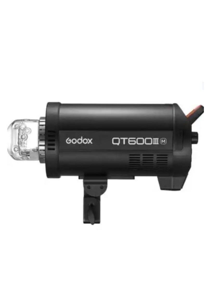 جودوكس فلاش استوديو Godox QT600III M بقوة 600 واط/ثانية – بتركيب Bowens، نظام لاسلكي 2.4 GHz X، تجميد فائق السرعة، ومصباح موديل LED بقدرة 40 واط - Image 2