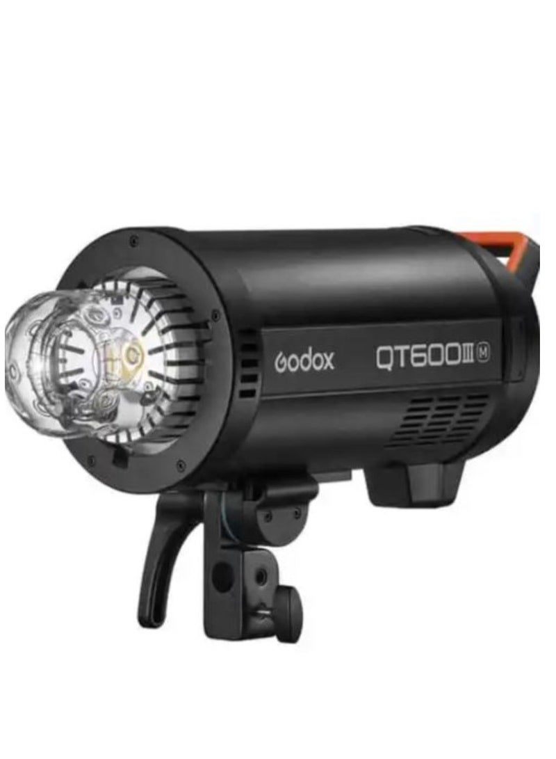 جودوكس فلاش استوديو Godox QT600III M بقوة 600 واط/ثانية – بتركيب Bowens، نظام لاسلكي 2.4 GHz X، تجميد فائق السرعة، ومصباح موديل LED بقدرة 40 واط - Image 3