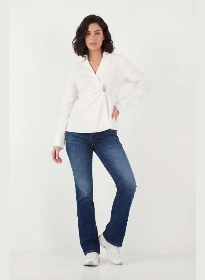 ليلا Lela Cotton Slim Fit Long-Sleeve Shirt with Buckle Detail Women's SHIRT 6778317