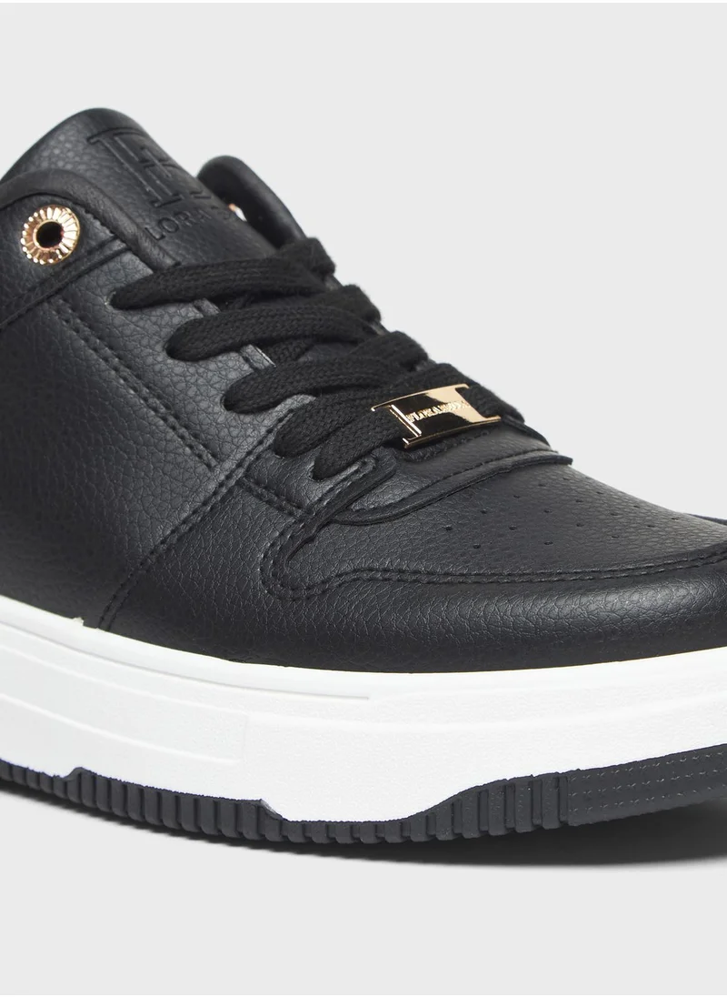 شو اكسبرس Lace Up Low Top Sneakers