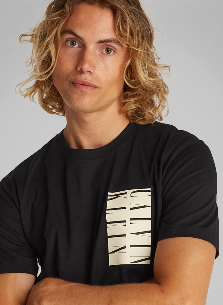 Calvin Klein Jeans Serif Box Graphic T-Shirt  - Image 3