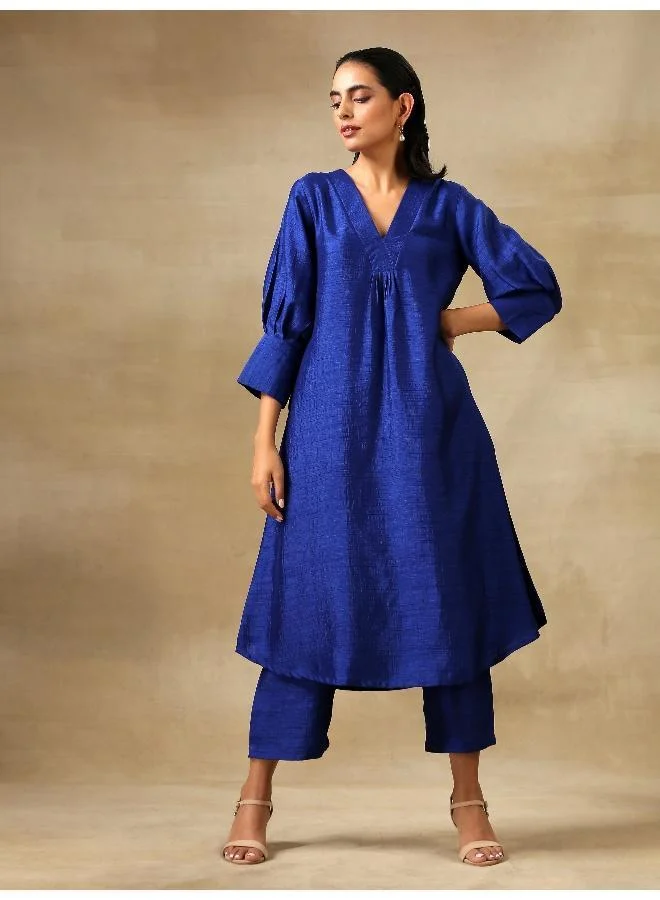trueBrowns Blue Textured Silk Puff Sleeve Kurta Pant Set