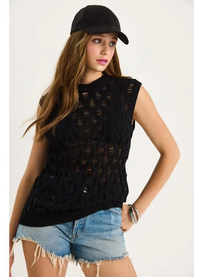 Ginger  Knitted Crochet Top for Women | Best Price UAE