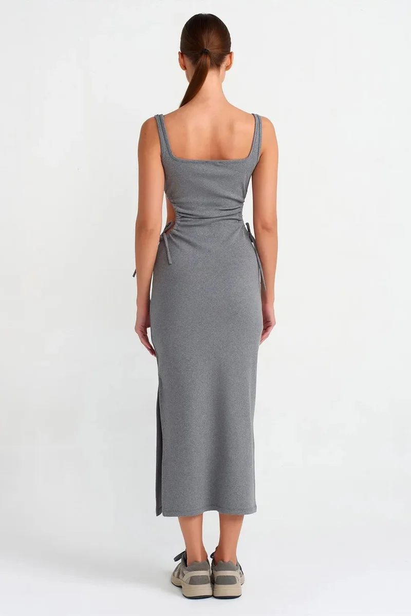 ديلفين DILVIN Sleeveless Bodycon Midi Dress With Cut-Out