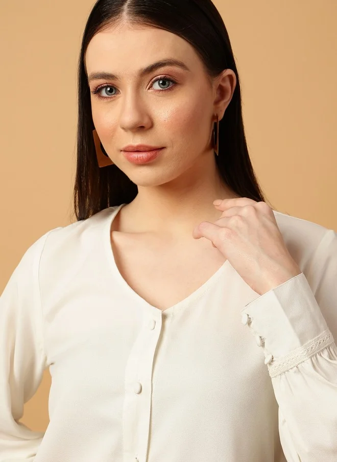 MINT STREET Cream V-Neck Long Sleeve Top for Women