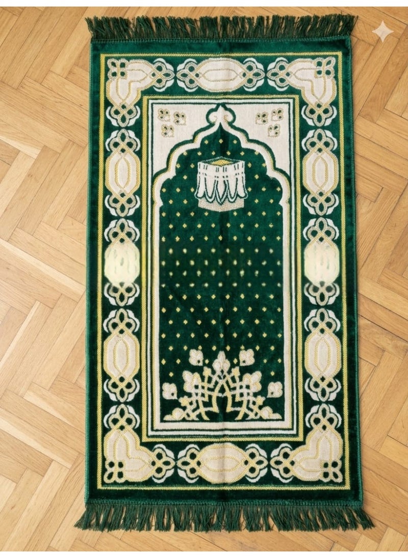 سجاد صلاه مصنوعه من القطيفه الناعمه  خامه عاليه الجوده باللون الاخضر - Image 2