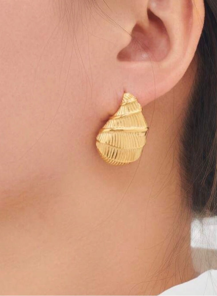 إيكوال حلق اذن نسائي بتصميم رائع وعصري من الاستانلس ستيل - Image 1