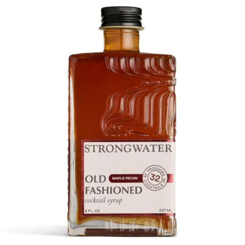Strongwater خلاط كوكتيل قديم الطراز بنكهة القيقب والجوز 32 كوكتيل مصنوع يدويًا مع شراب قديم الطراز بنكهة القهوة والجوز والسكر والكرز فقط اخلط مع بوربون أو ويسكي