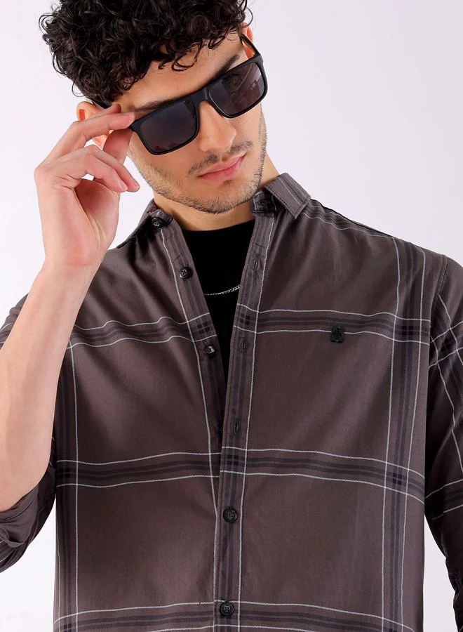 The Indian Garage Co Men Regular Fit Checkered Full Sleeves Cutaway Collar Casual Shirt