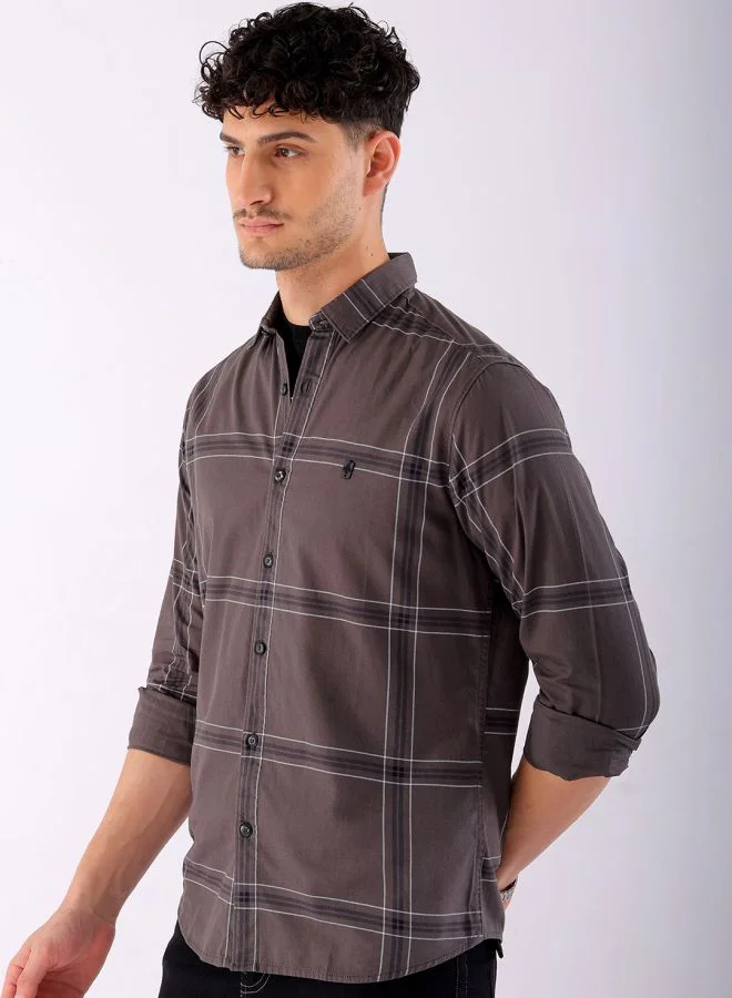 The Indian Garage Co Men Regular Fit Checkered Full Sleeves Cutaway Collar Casual Shirt
