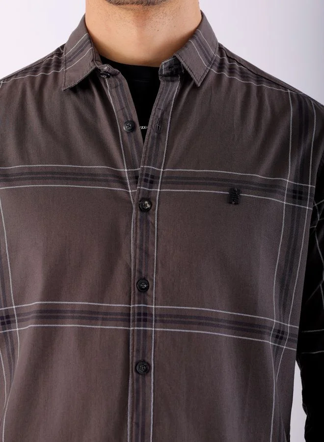 The Indian Garage Co Men Regular Fit Checkered Full Sleeves Cutaway Collar Casual Shirt