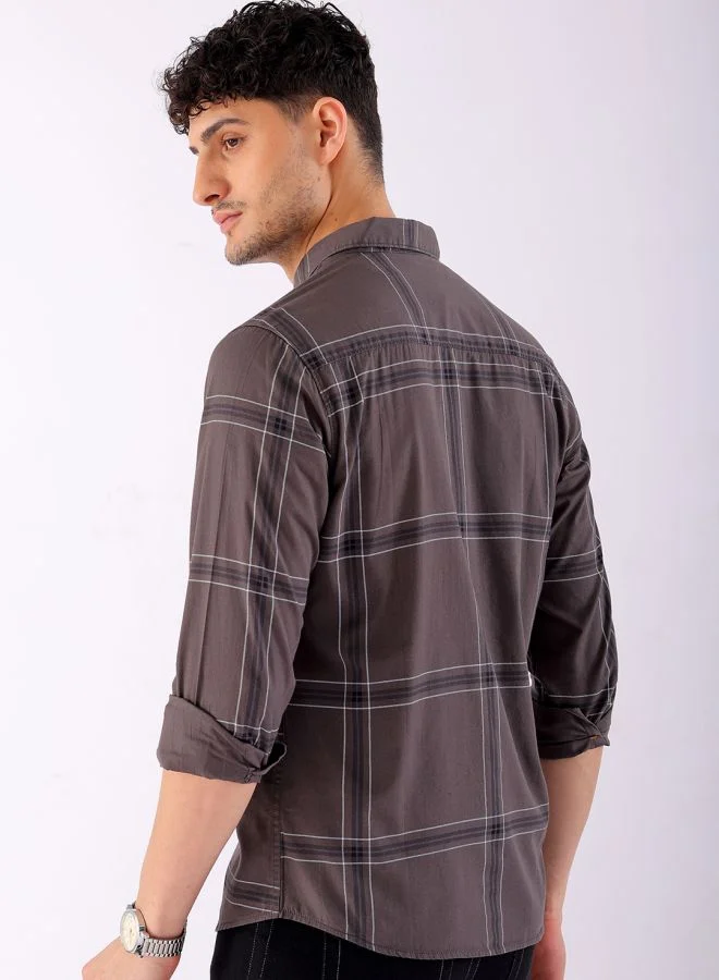 The Indian Garage Co Men Regular Fit Checkered Full Sleeves Cutaway Collar Casual Shirt