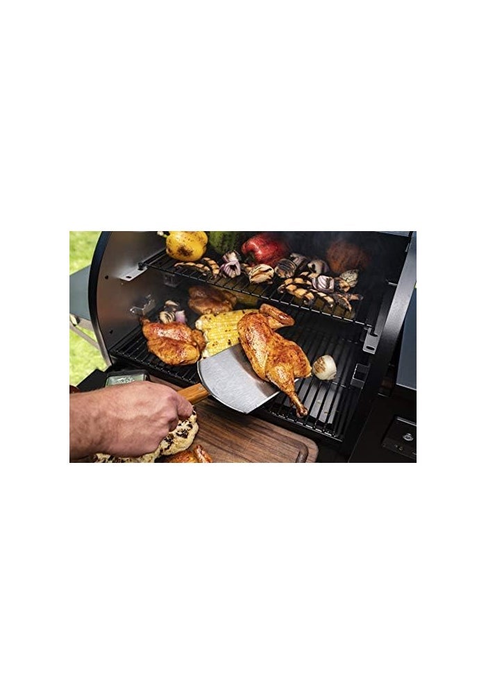 Traeger Large Cut Meat & Fish Spatula - Image 4