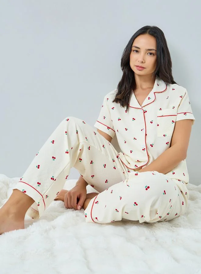 تايك تو طقم بيجاما من بنطال وبلوزة بطبعة كرز