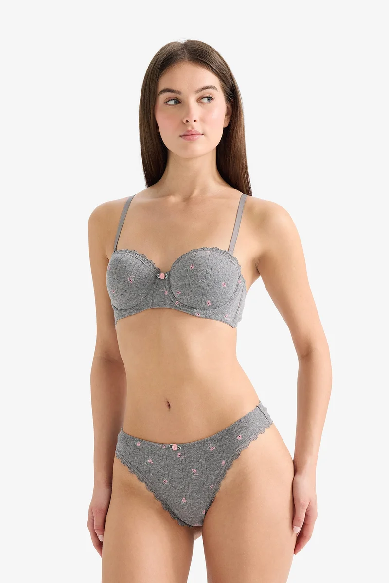 ديفاكتو Floral Lace Detail Brazilian Panty