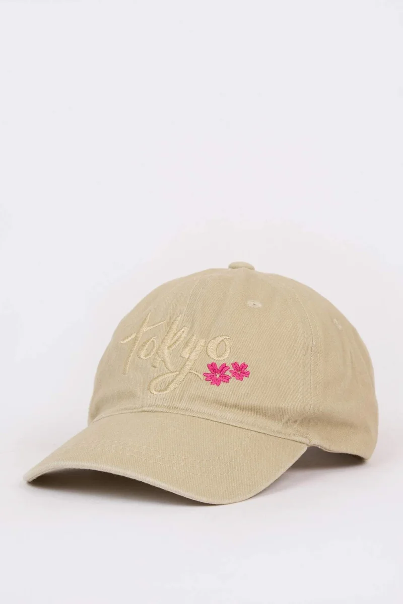 ديفاكتو Girl Embroidered Cotton Cap